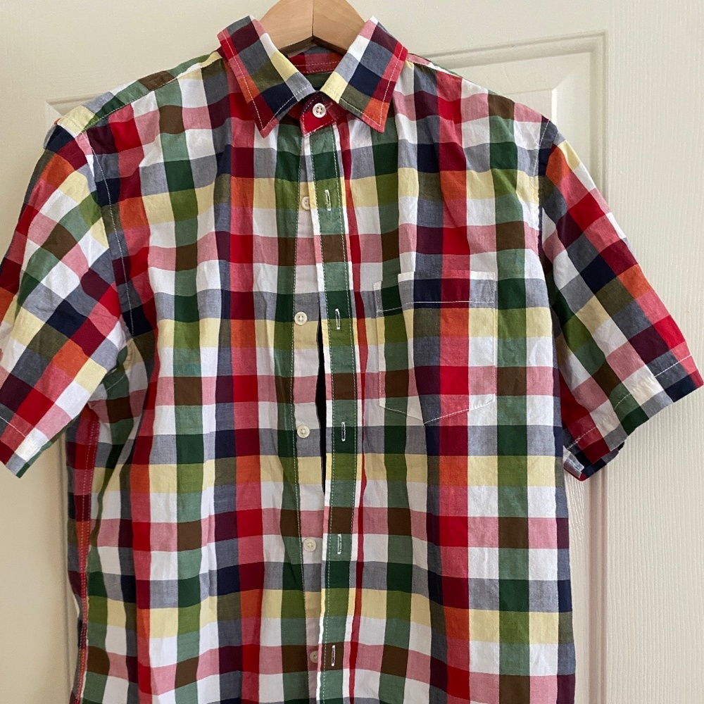 OLD NAVY MENS BUTTON DOWN SHIRT Medium